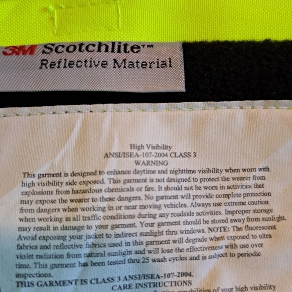 High-Visibility Reflective Jacket - Picture 9 of 12
